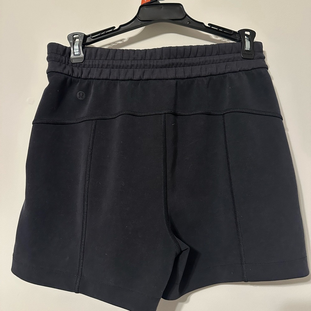 Lululemon Softstream High Rise Short 4’ - Picture 4 of 6